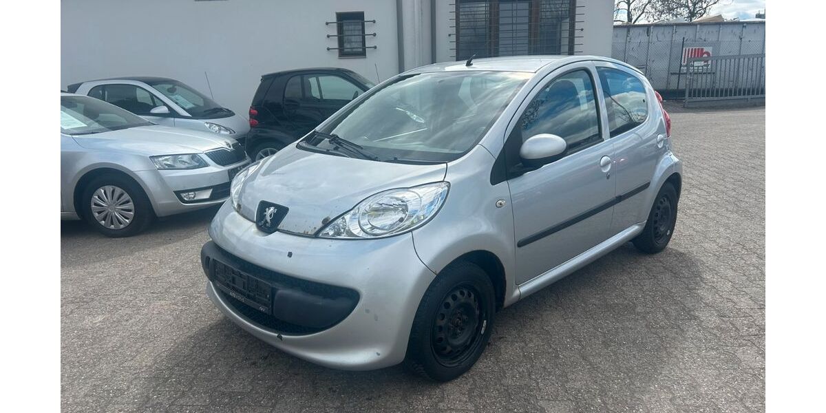 Peugeot 107 181.400 km 999 &euro; Worms 67547