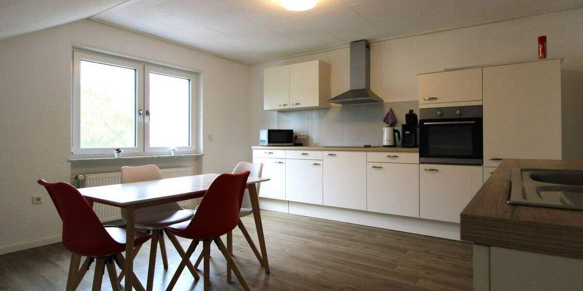 Saniertes Geschäfts- und Wohngebäude mit Nachverdichtungspotential im Gewerbegebiet Walldorf 1 zimmer