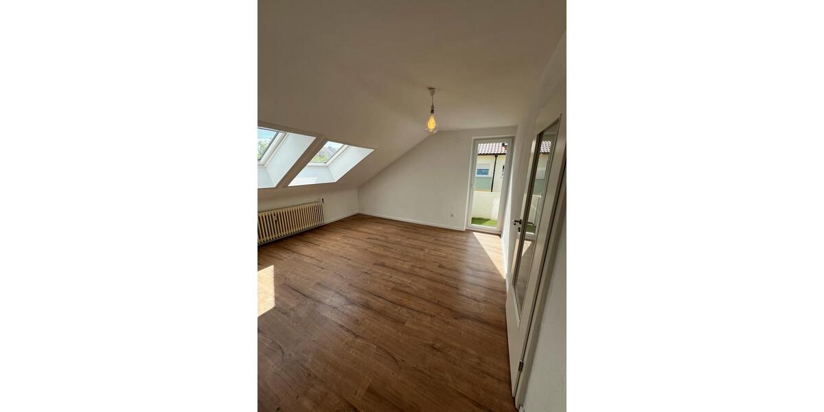 Dachgeschoßwohnung Schwetzingen - 2 Zimmer, 42 m&sup2;, 149.000&euro; | Angebot:26357935