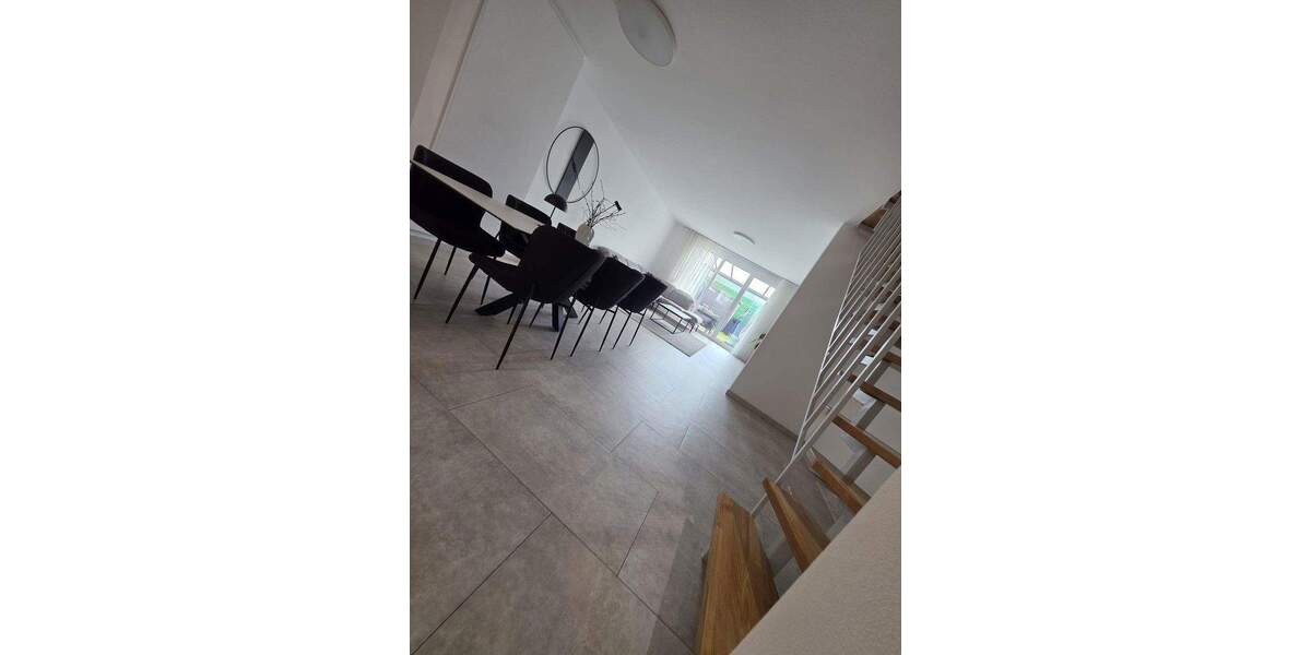 Reihenmittelhaus Laudenbach - 5 Zimmer, 141 m&sup2;, 599.000&euro; | Angebot:25870203