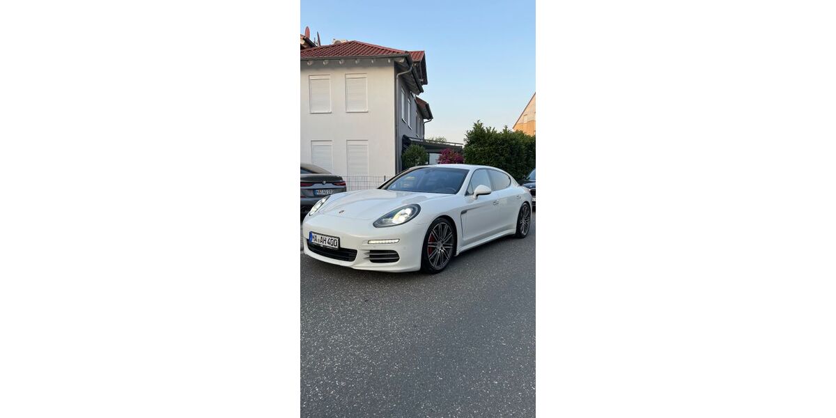 Porsche Panamera 198.000 km 27.900 &euro; Mannheim 68239