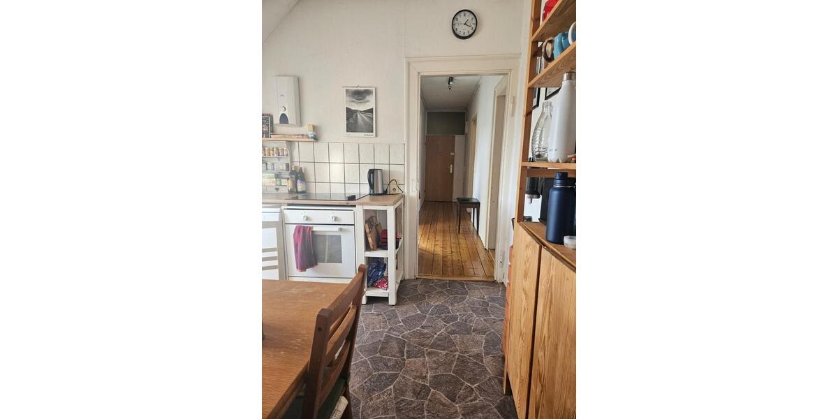 Dachgeschoßwohnung Mannheim Neckarstadt-Ost - 3 Zimmer, 74 m&sup2;, 975&euro; | Angebot:25052574