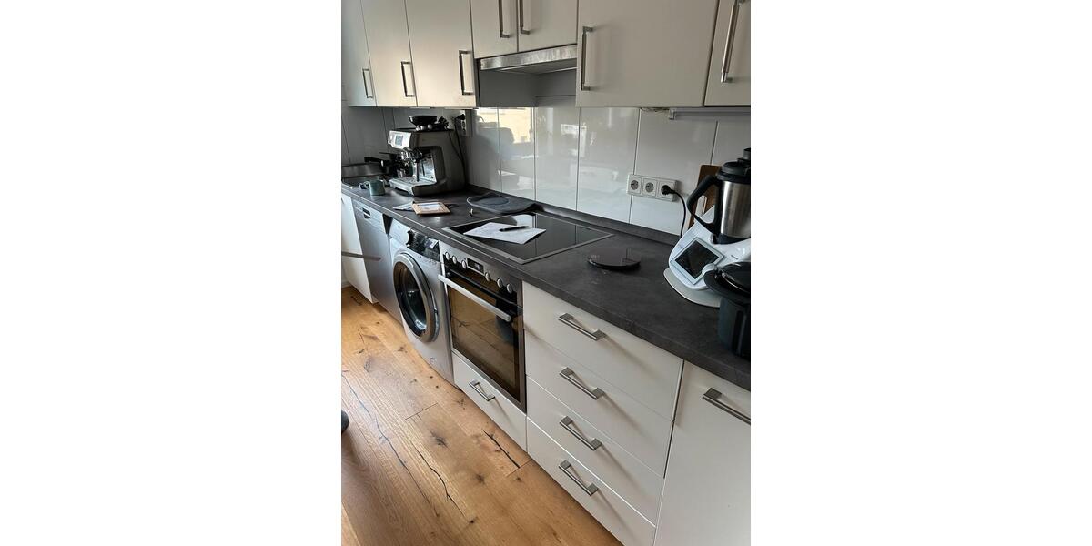 Wohlfühl-3-Zimmer-Wohnung, Balkon, Klimaanlage, EBK & Stellplatz 3 zimmer