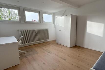 Zimmer frei in unserer moderner 5er WG – Riedsaumstraße 53, Ludwigshafen 1 zimmer