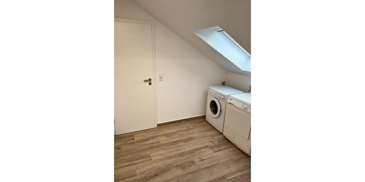 Dachgeschoßwohnung Lampertheim - 3 Zimmer, 70 m&sup2;, 1.500&euro; | Angebot:24784306