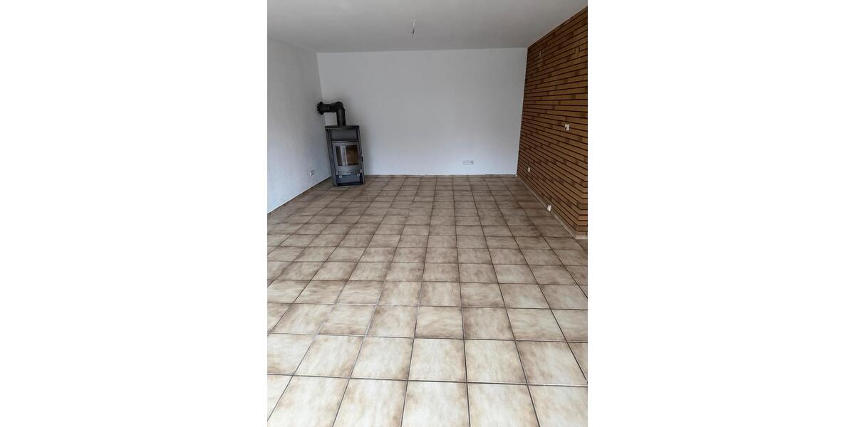 Erdgeschoßwohnung Mannheim Gartenstadt - 3 Zimmer, 95 m&sup2;, 1.200&euro; | Angebot:24787172