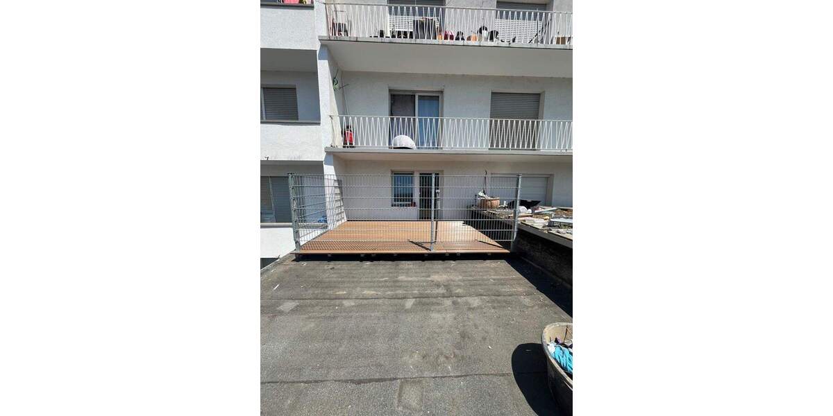 Etagenwohnung Ludwigshafen Mitte - 6 Zimmer, 130 m&sup2;, 1.300&euro; | Angebot:25701483