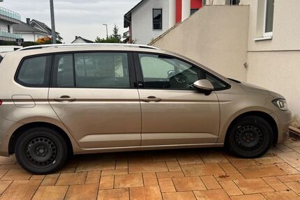 VW Touran 121.000 km 17.800 &euro; Gernsheim 64579