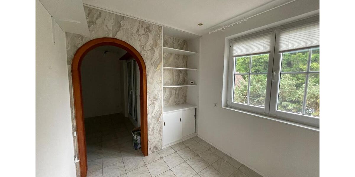 Einfamilienhaus Heppenheim (Bergstraße) - 6.5 Zimmer, 140 m&sup2;, 490.000&euro; | Angebot:26535049