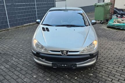 Peugeot 206 98.000 km 3.200 &euro; Sandhausen (Baden) 69207