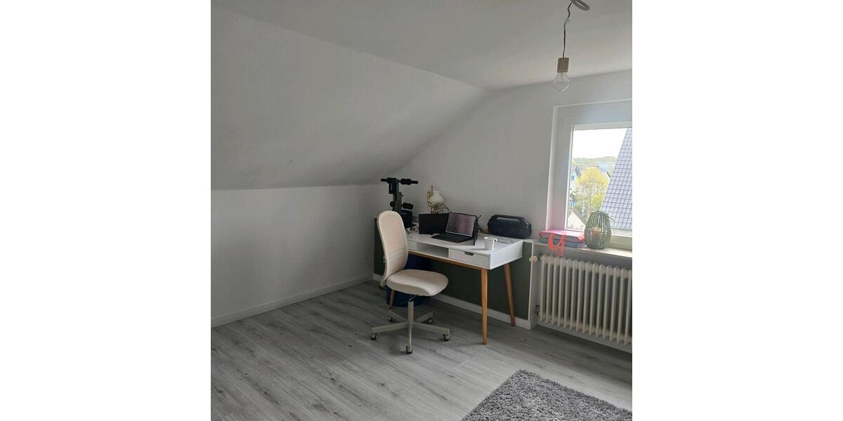 Dachgeschoßwohnung Reilingen - 2 Zimmer, 60 m&sup2;, 880&euro; | Angebot:26505625