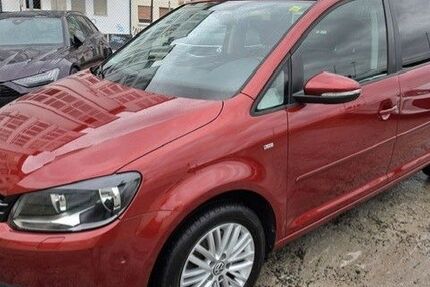 VW Touran 126.000 km 11.900 &euro; Mannheim 68159