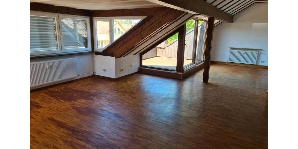 Dachgeschoßwohnung Ludwigshafen am Rhein Ludwigshafen-Oggersheim - 3 Zimmer, 106 m&sup2;, 1.400&euro; | Angebot:26227484