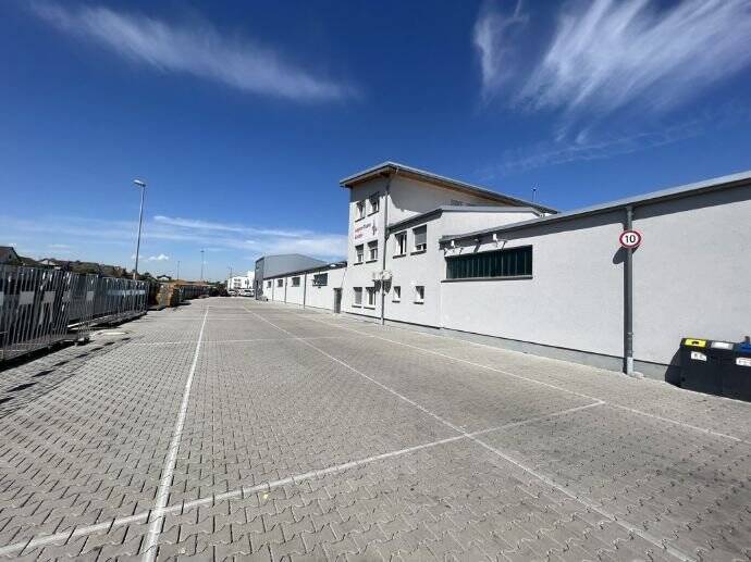 Modernes Logistikcenter mit vielen Nutzungsmöglichkeiten! zimmer