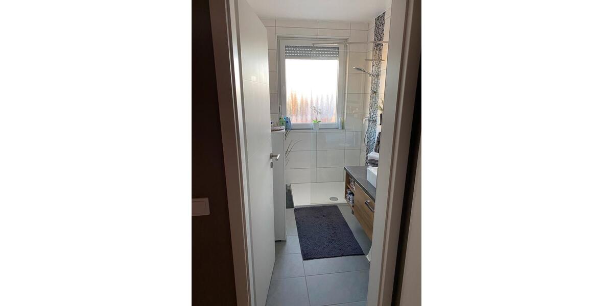 Etagenwohnung Lampertheim - 3 Zimmer, 75 m&sup2;, 180.000&euro; | Angebot:26261335