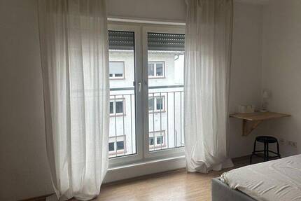 Möbliertes Zimmer in 2er WG für Erstsemester 2 zimmer