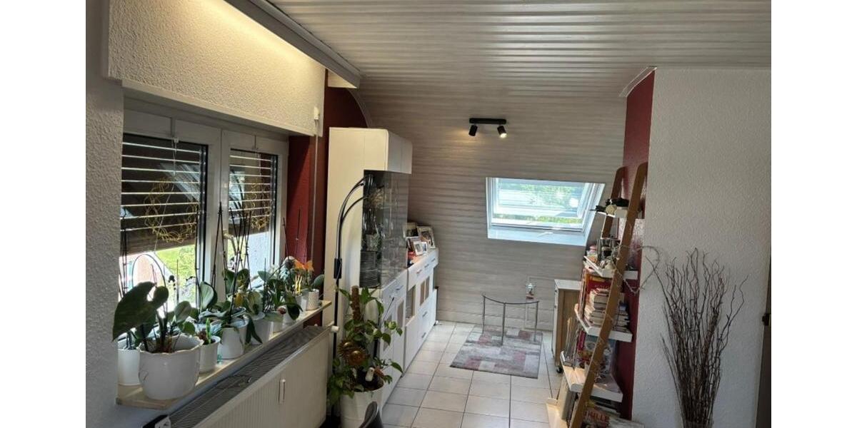 Dachgeschoßwohnung Weinheim - 3 Zimmer, 65 m&sup2;, 175.000&euro; | Angebot:24714573