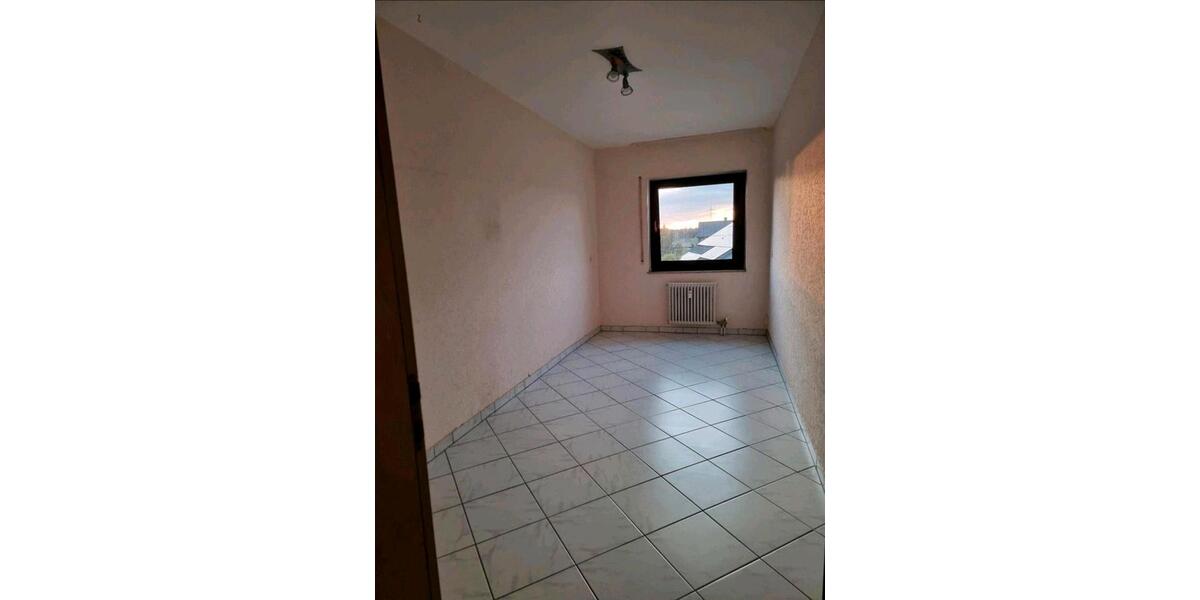 Etagenwohnung Waghäusel - 3.5 Zimmer, 83 m&sup2;, 258.500&euro; | Angebot:26223411