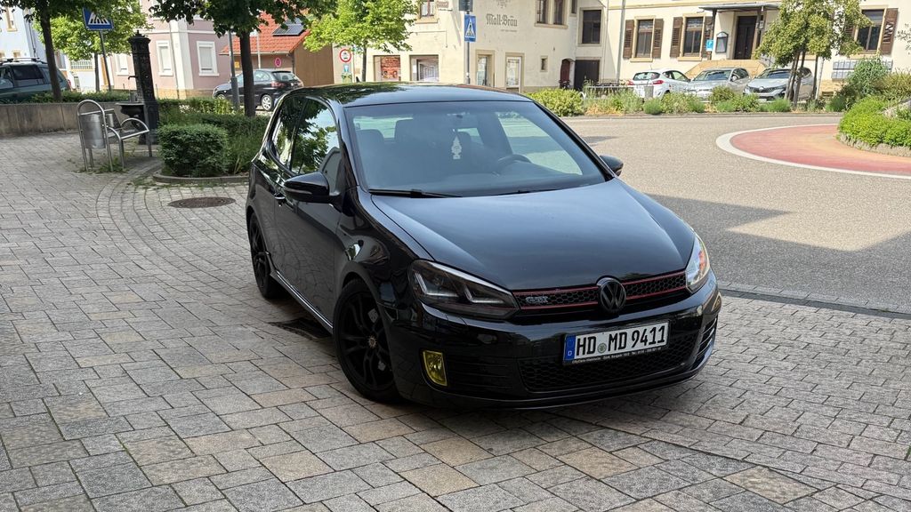 VW Golf 136.800 km 9.249 &euro; Horrenberg 69234