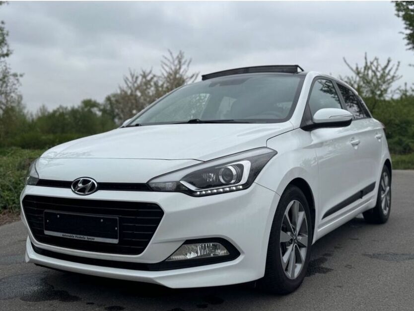 i20