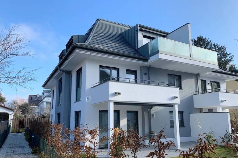 ELVIRA - Trudering, Wunderschöne 3-Zimmer-Wohnung mit luxuriöser Ausstattung und großem Balkon