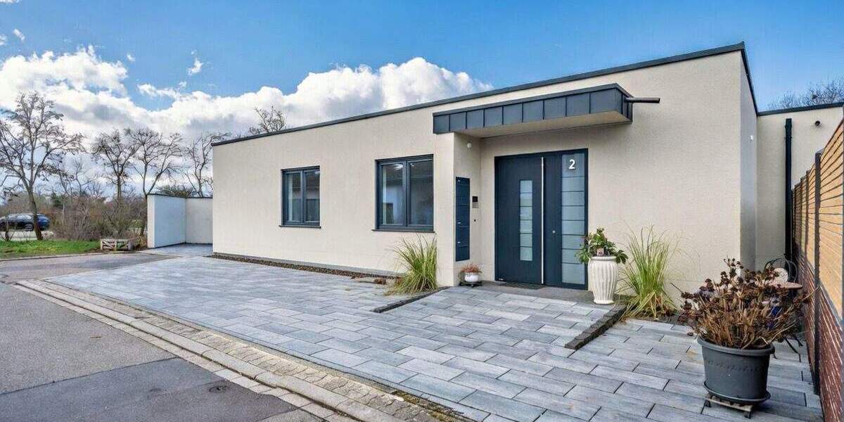 Einfamilienhaus Brühl - 9 Zimmer, 320 m&sup2;, 1.649.000&euro; | Angebot:25337935