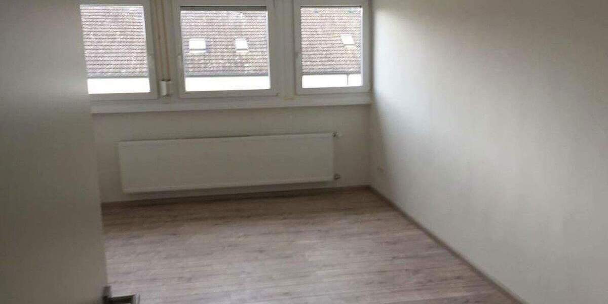 Etagenwohnung Walldorf - 3 Zimmer, 90 m&sup2;, 329.000&euro; | Angebot:25696030