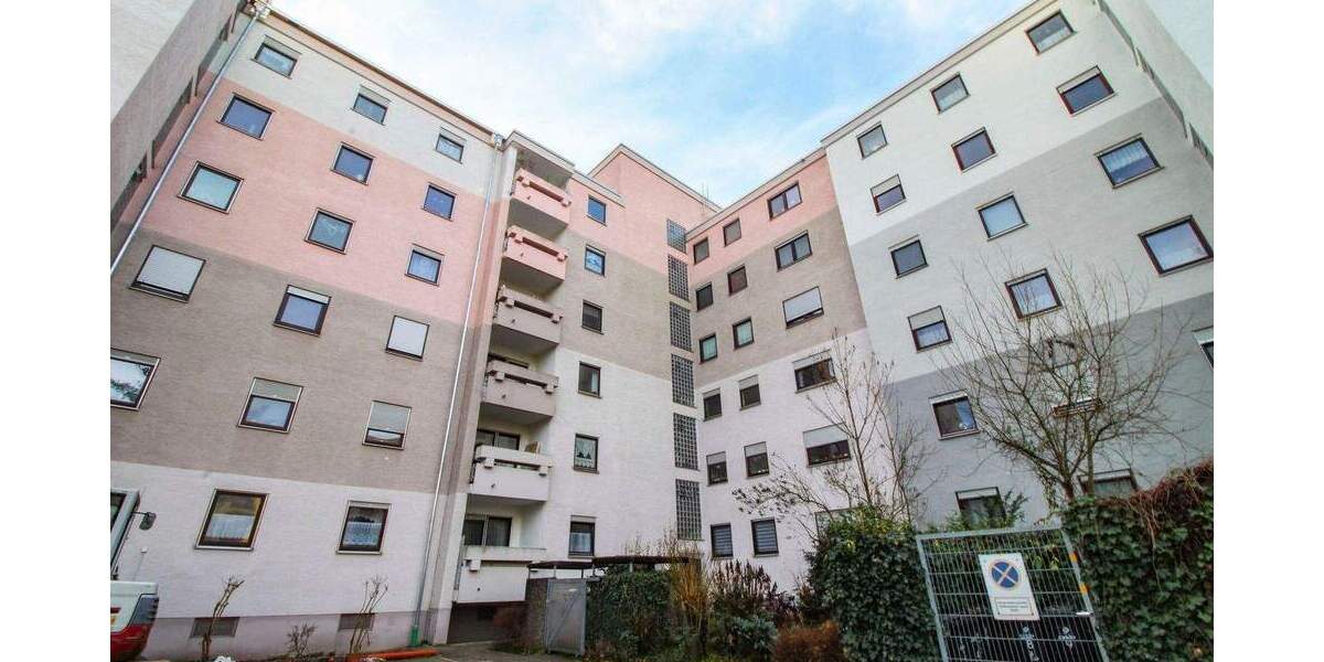 Für Tatkräftige: 3 Zimmer Wohnung mit 2 Balkone in Zwingenberg 3 zimmer