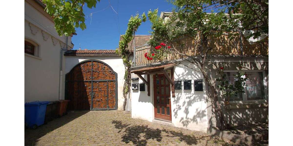 Einfamilienhaus Neustadt an der Weinstraße Duttweiler - 13 Zimmer, 389 m&sup2;, 999.000&euro; | Angebot:24900665