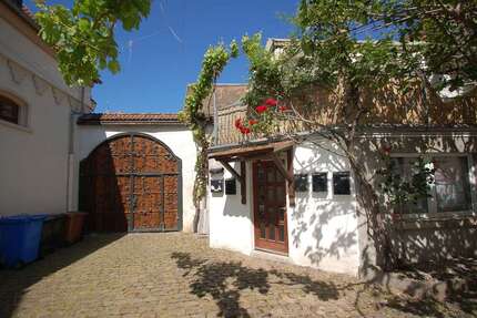 Haus Neustadt an der Weinstraße Duttweiler - 13 Zimmer, 389 m&sup2;, 999.000&euro; | Angebot:24900665