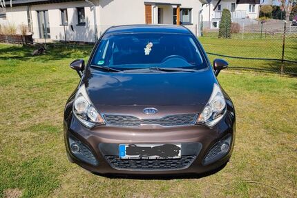 Kia Rio 87.000 km 6.500 &euro; Böhl-Iggelheim 67459