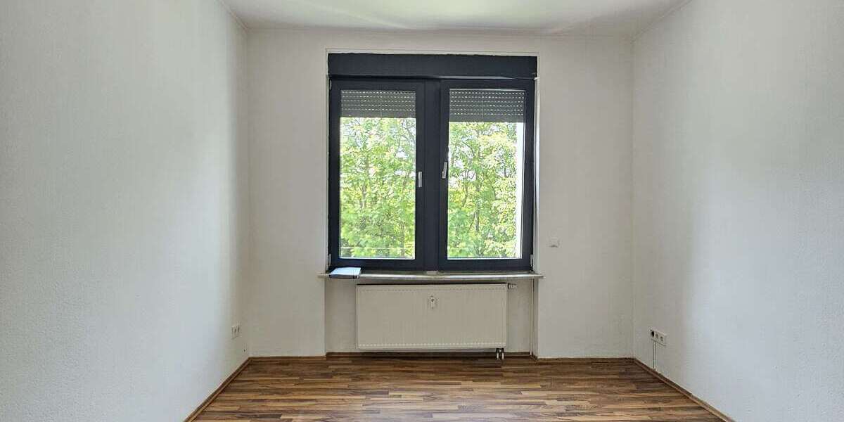 Etagenwohnung Ludwigshafen am Rhein Ludwigshafen-Hemshof - 3 Zimmer, 74 m&sup2;, 1.000&euro; | Angebot:27719027