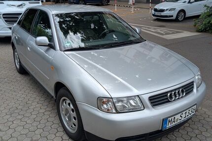 Audi A3 91.100 km 3.150 &euro; Mannheim 68159