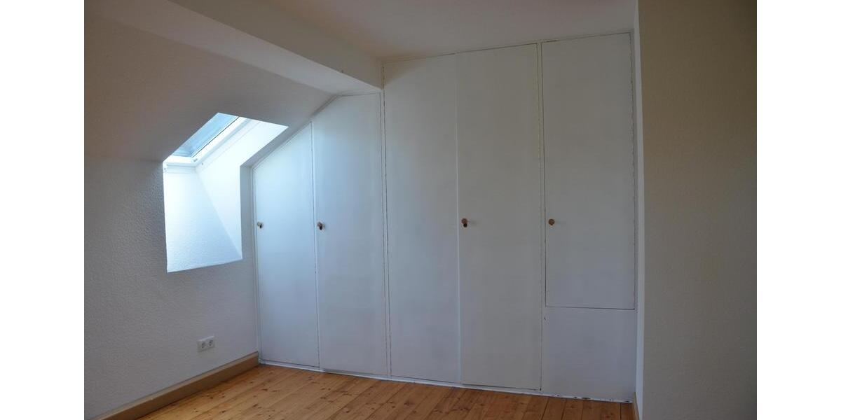 Einfamilienhaus Bammental - 7 Zimmer, 150 m&sup2;, 2.100&euro; | Angebot:26130459