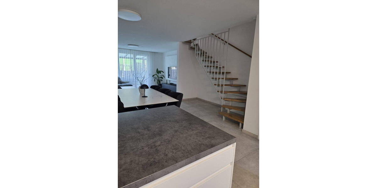 Reihenmittelhaus Laudenbach - 5 Zimmer, 141 m&sup2;, 599.000&euro; | Angebot:25870203