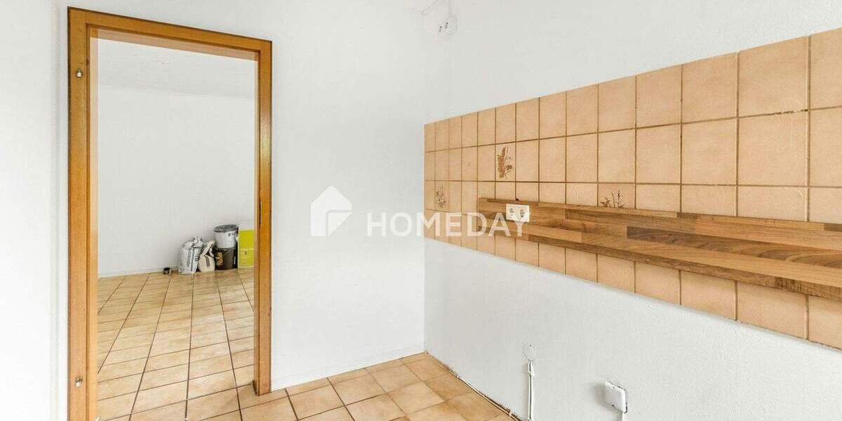 Viel Platz fürs Familienleben: EFH mit ELW & traumhaftem Gartenparadies im Ortsteil Dilsberg 1 zimmer