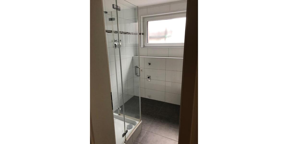 Etagenwohnung Ludwigshafen am Rhein Rheingönheim - 2 Zimmer, 75 m&sup2;, 1.150&euro; | Angebot:26196445