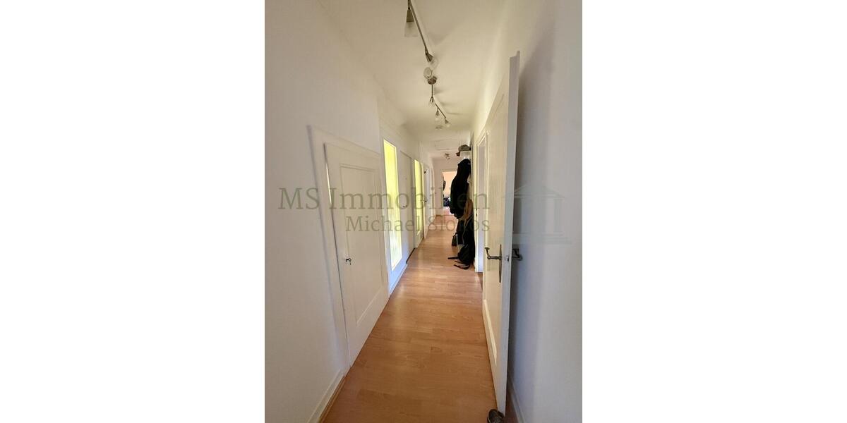 Dachgeschoßwohnung Bensheim - 3 Zimmer, 92 m&sup2;, 1.100&euro; | Angebot:24978435