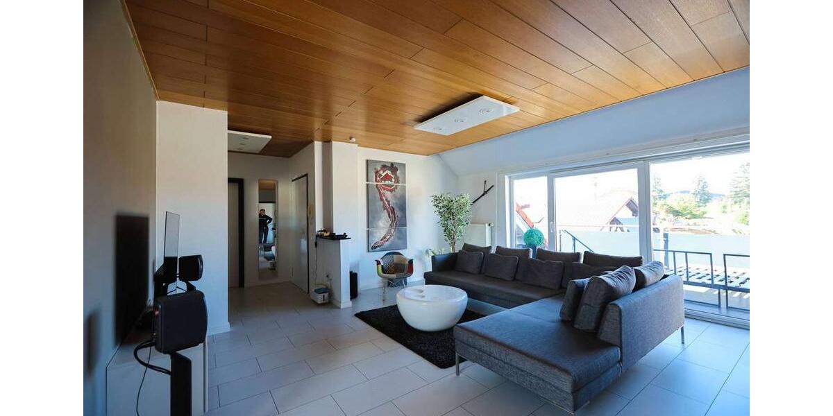 Dachgeschoßwohnung Mörlenbach - 3 Zimmer, 110 m&sup2;, 1.050&euro; | Angebot:26198787