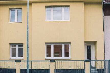 Haus zum Kaufen in Oftersheim 649.000 € 175.6 m² 6 zimmer