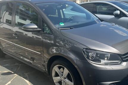VW Touran 189.000 km 9.700 &euro; Schwetzingen 68723