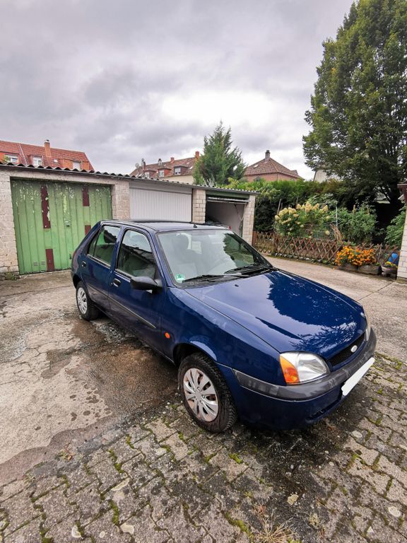 Ford Fiesta 104.000 km 1.000 € Mannheim 68307