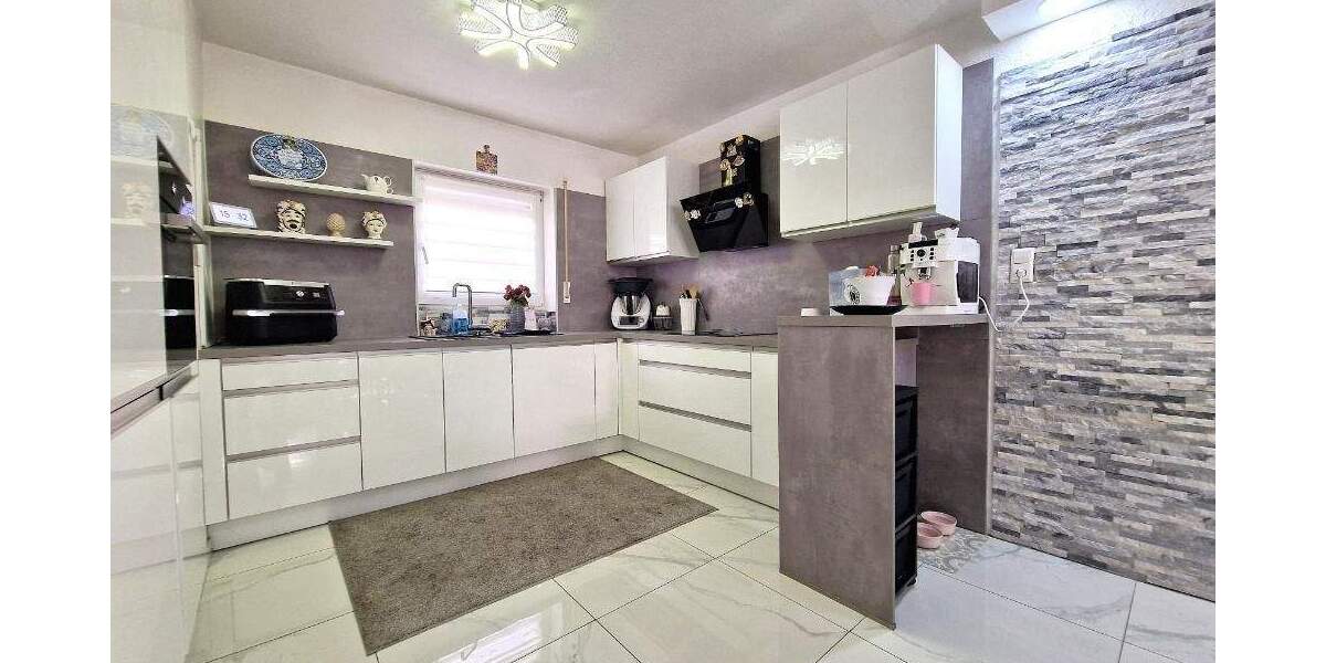 Solides Reihenhaus mit Garten und Garage - Reihenmittelhaus Ludwigshafen am Rhein Mundenheim | Angebot:25214578