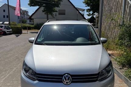 VW Touran 132.000 km 9.500 &euro; Mannheim 68159