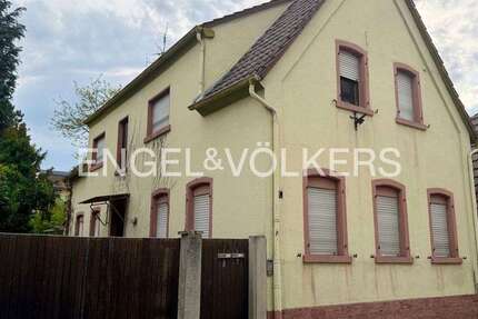Haus Ludwigshafen am Rhein Rheingönheim - 8 Zimmer, 168 m&sup2;, 330.000&euro; | Angebot:24463043