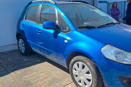 Suzuki SX4 76.000 km 3.550 &euro; Mannheim 68309