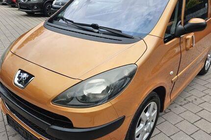 Peugeot 1007 146.920 km 2.450 &euro; Lachen-Speyerdorf 67435