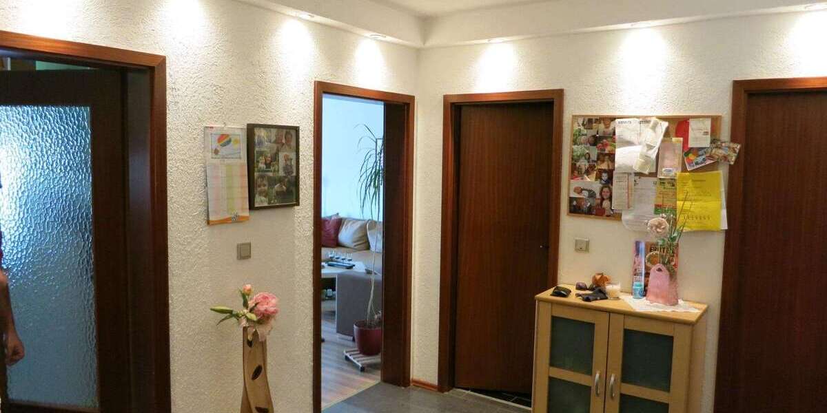 Etagenwohnung Mannheim Rheinau - 3.5 Zimmer, 86 m&sup2;, 299.000&euro; | Angebot:26307859