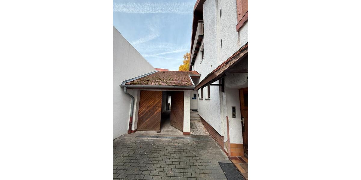 Gepflegtes Einfamilienhaus mit 3 Garagen in Mannheim-Käfertal 4 zimmer