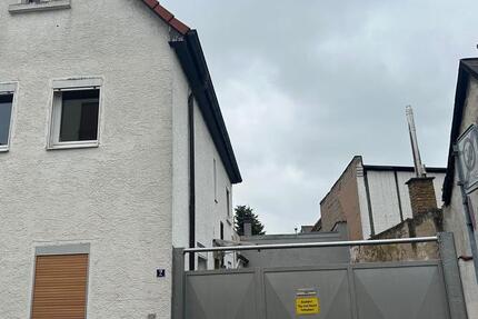 Haus Worms Westliche Vororte - 5 Zimmer, 122 m&sup2;, 1.600&euro; | Angebot:26152917